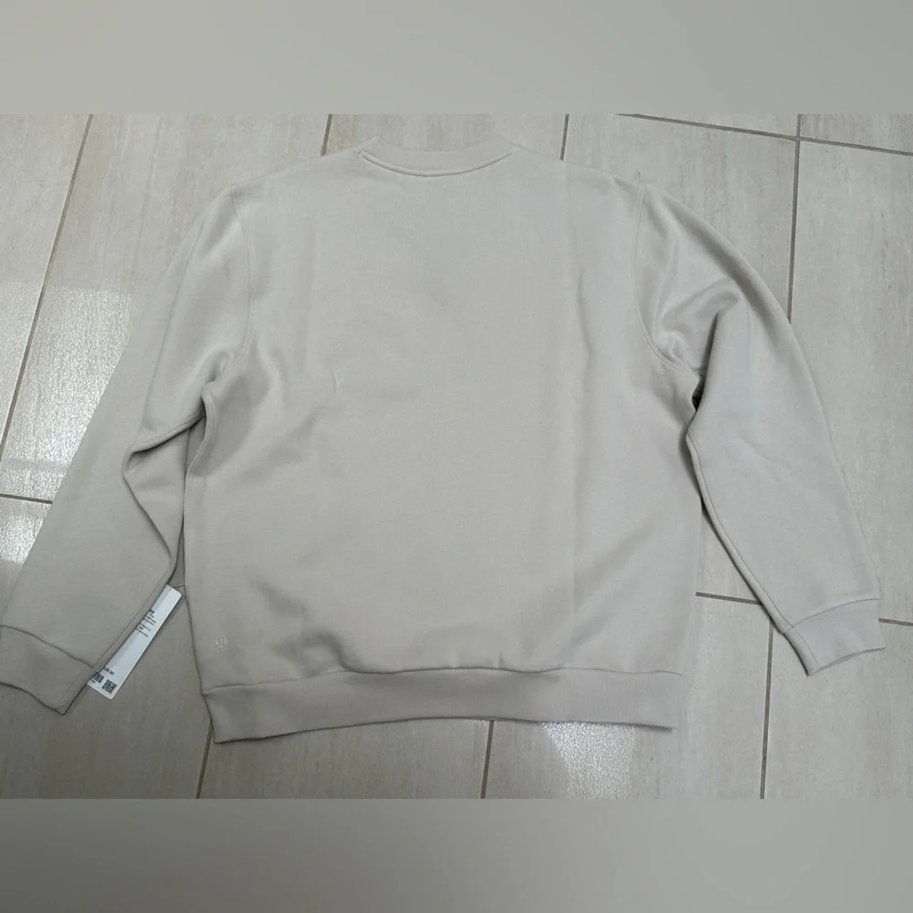 NWT Lululemon Steady State Crew Graphic in Natural Ivory in size M